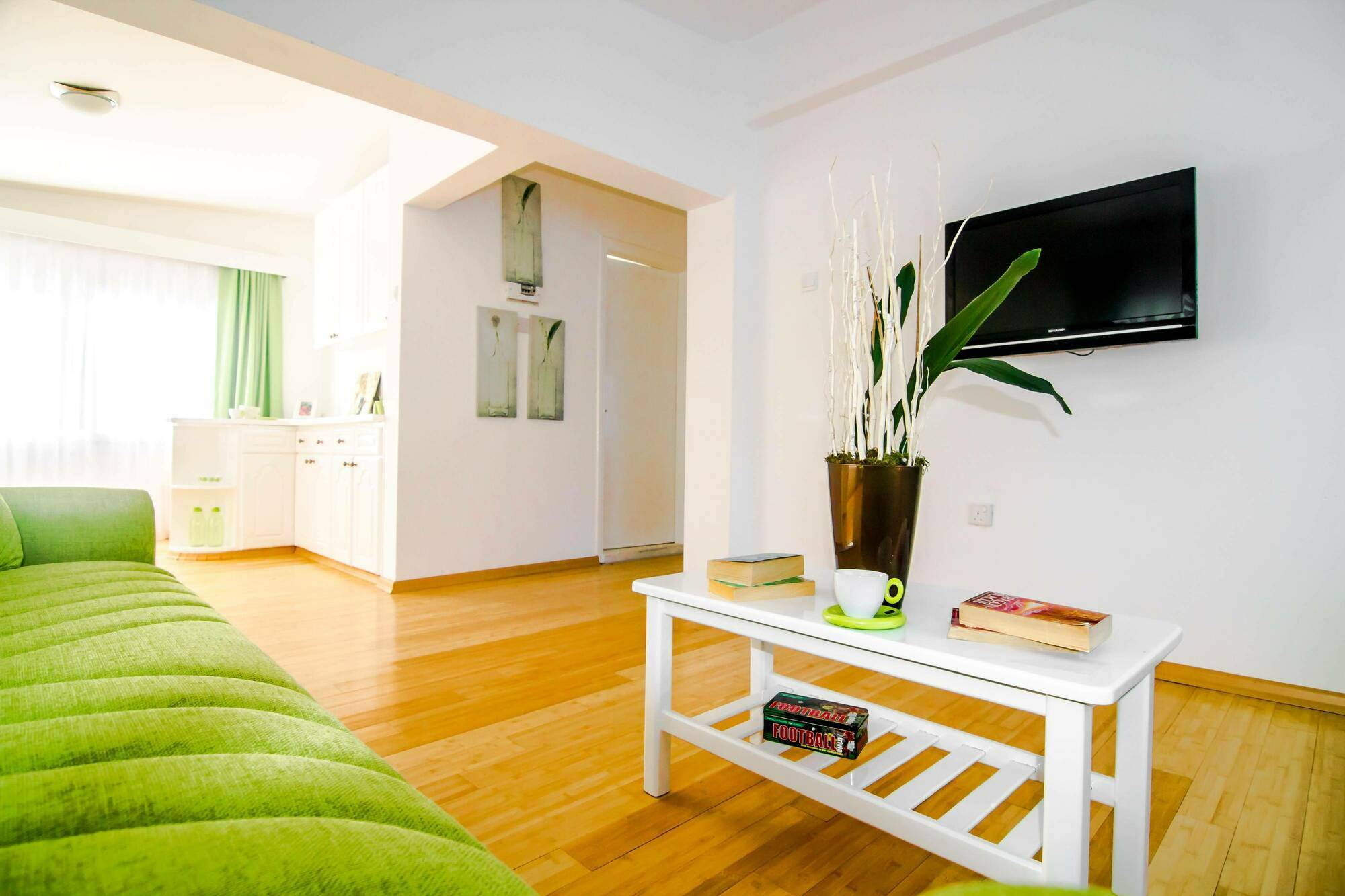 The Pine Bay Club Hotel Кирения Екстериор снимка